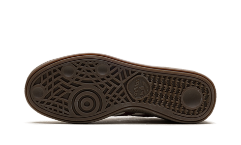 Adidas Handball Spezial WMNS in Off White Collegiate Burgundy with gum sole, available at ASEY SHOP Morocco.