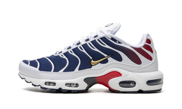 Nike Air Max Plus PSG edition sneaker in navy, red, and white, available at ASEY SHOP Morocco.