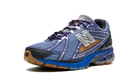 Paire de baskets Medusa Azul – vue en angle de face