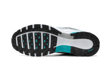 Charger l&#39;image dans la galerie, Nike P-6000 Dusty Cactus in white, silver, and turquoise, available at ASEY SHOP Morocco.


