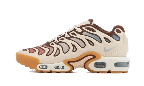 Nike Air Max Plus Drift Phantom Cacao Wow sneakers with phantom and cacao color accents, available at ASEY SHOP Morocco.