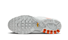 Charger l&#39;image dans la galerie, Nike Air Max Plus Utility White Safety Orange
