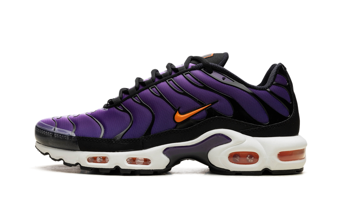 Nike Air Max Plus Voltage Purple sneaker with gradient tones and wavy overlays, available at ASEY SHOP Morocco.

