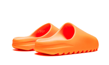 Charger l&#39;image dans la galerie, Adidas Yeezy Slide Enflame Orange
